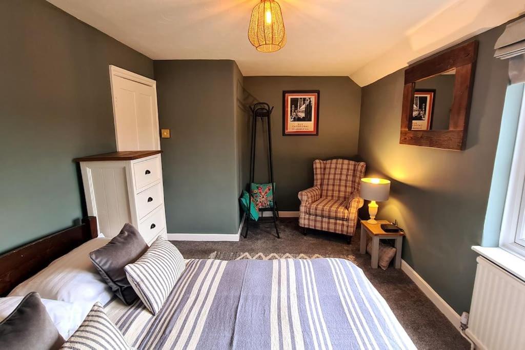 Gorgeous Two Bedroom House In Ely Exterior photo