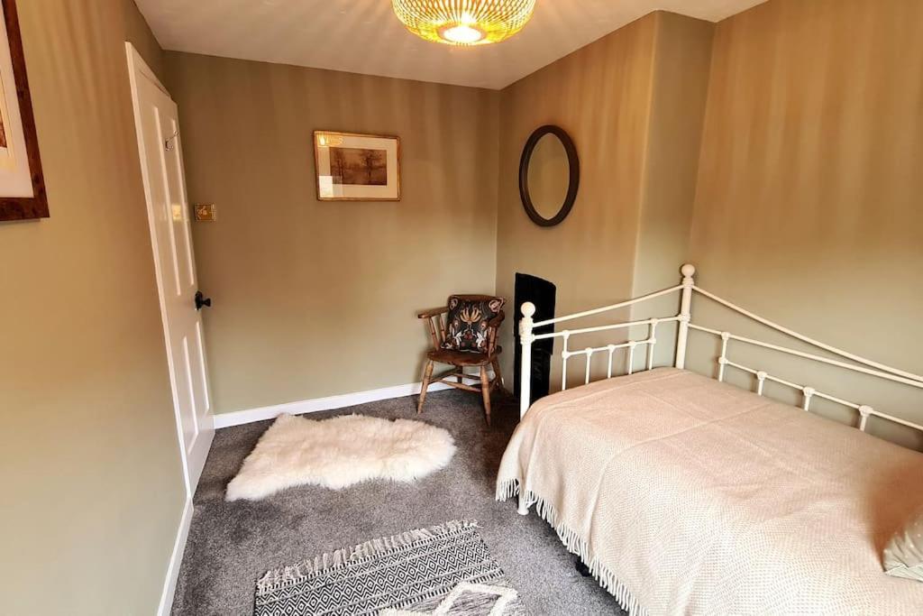 Gorgeous Two Bedroom House In Ely Exterior photo